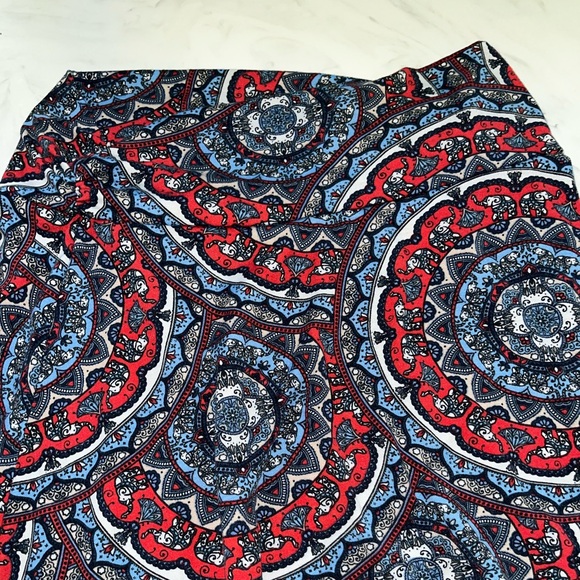 Renee c maxi skirt geometric circle boho print  long 1x red blue stretch pull on - Picture 4 of 4